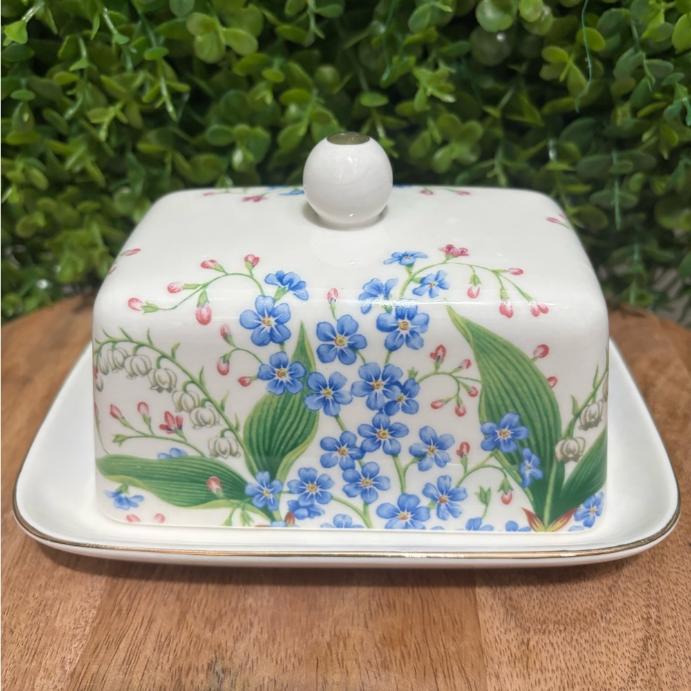Grace Teaware NWT  Floral Ceramic Butter Dish